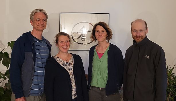Das Sangha-Gärtner-Team: Roland, Susanne, Lisa und Michael